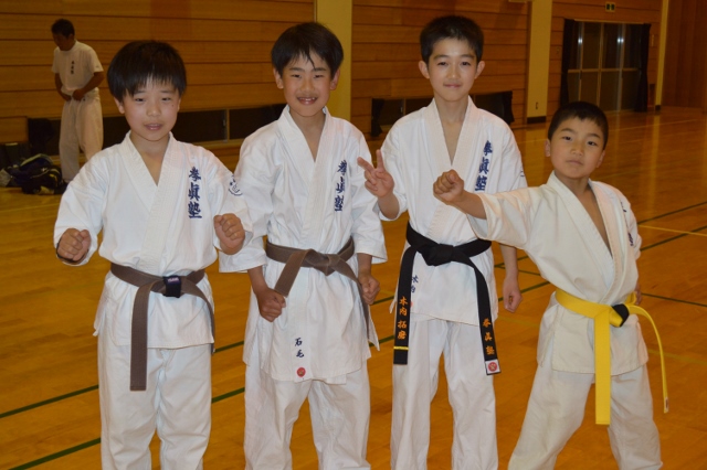 美男子4人組 (640x426)